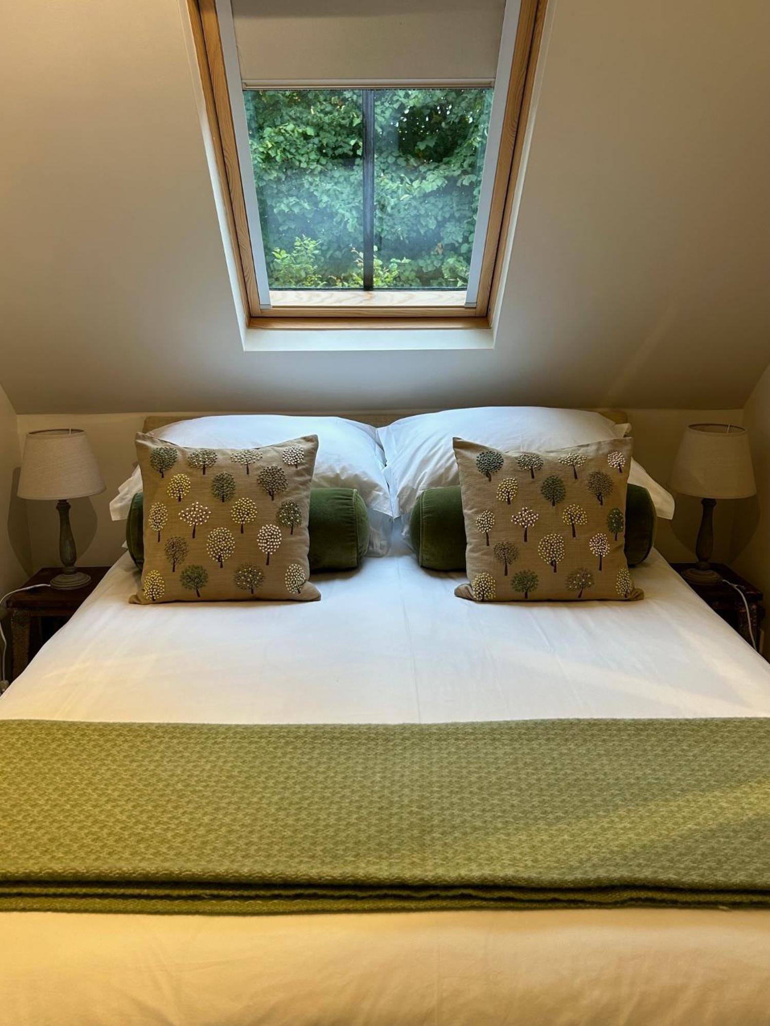 Idyllic Rural Retreat Plumpton Green
